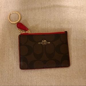 Coach id holder